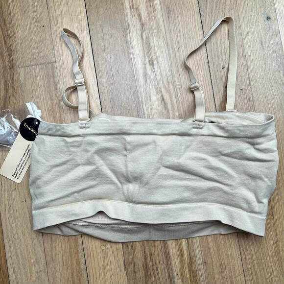 NEW Truekind Women's L Convertible Strapless Bandeau Bra Beige Nude Adhesive - Picture 2 of 9